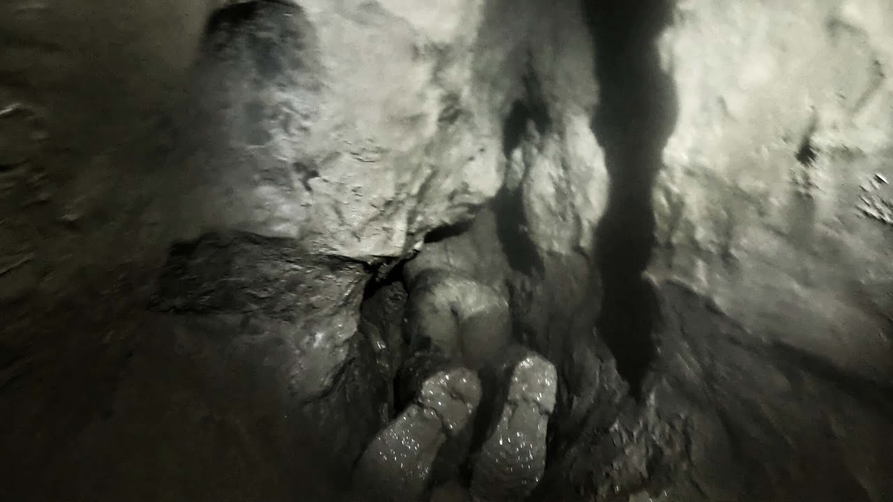 Schlammhöhle