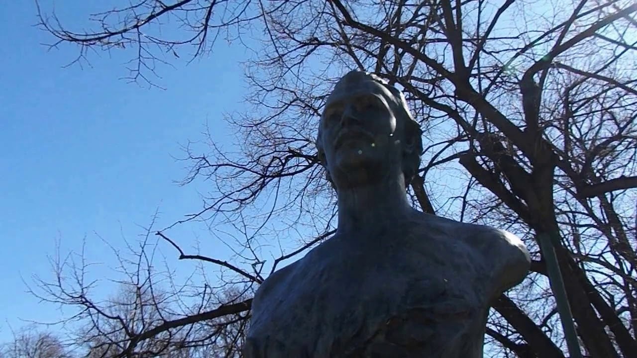 Teiul lui Eminescu (Eminescu's Linden Tree)