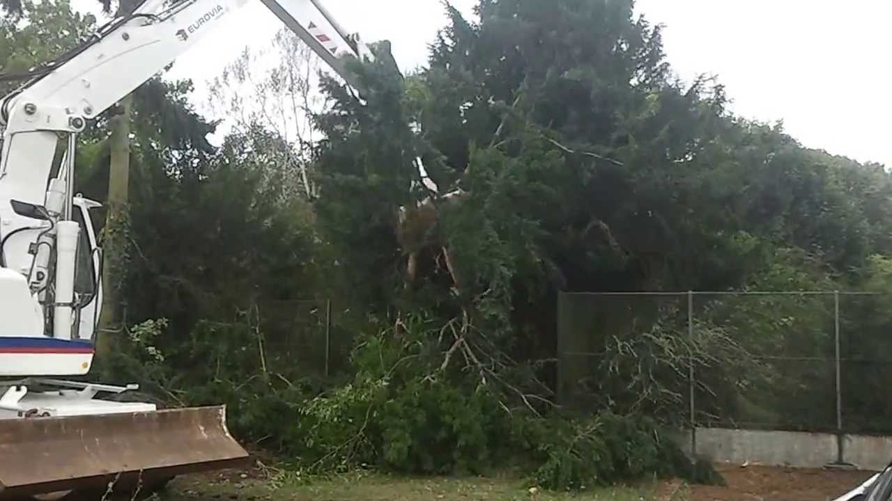 Liebherr 904 équipé d'une benne preneuse