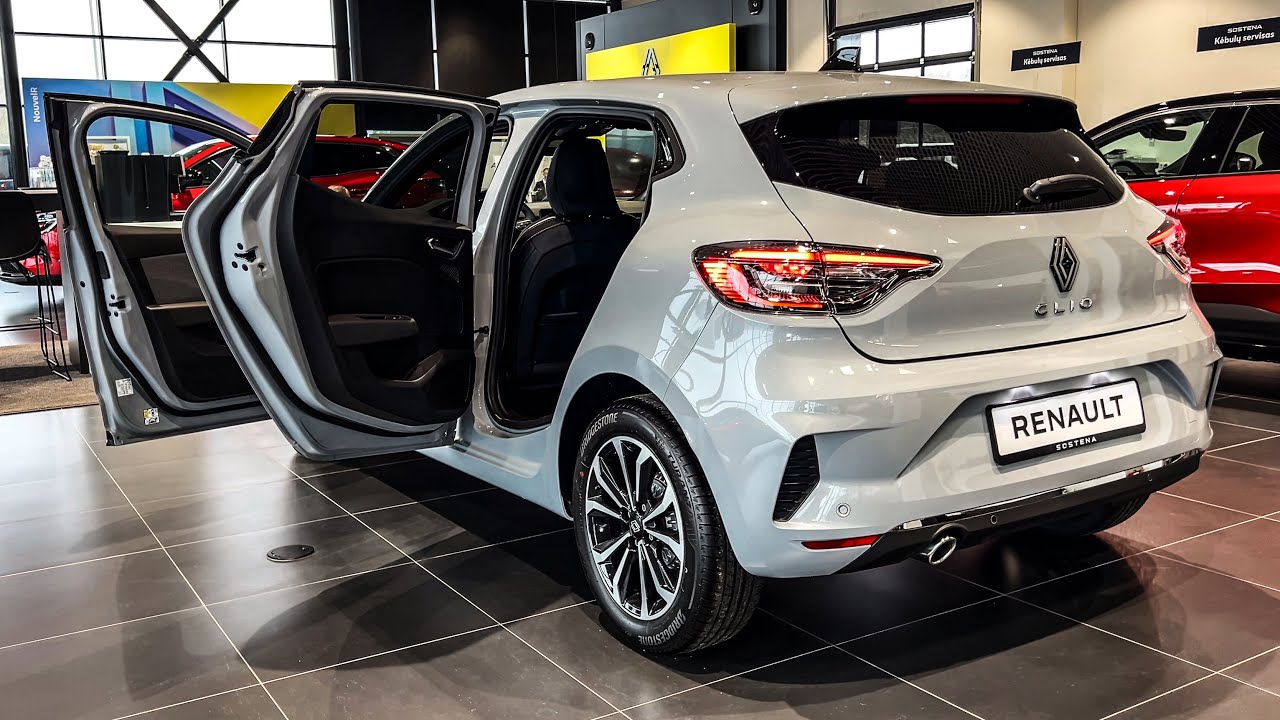 2025 Renault Clio Techno - Interior and Exterior Walkaround 4K
