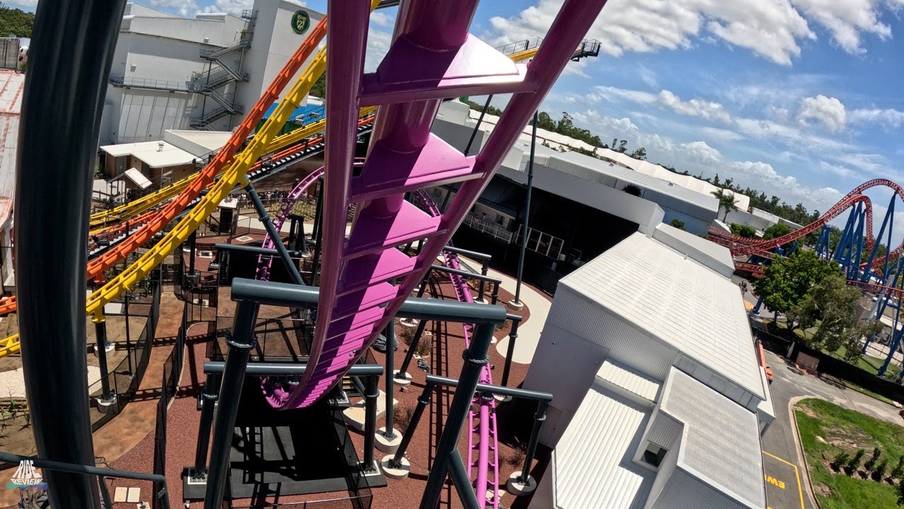 Flight of the Wicked Witch - Onride - Warner Bros. Movie World - Vekoma - Suspended Family Coaster
