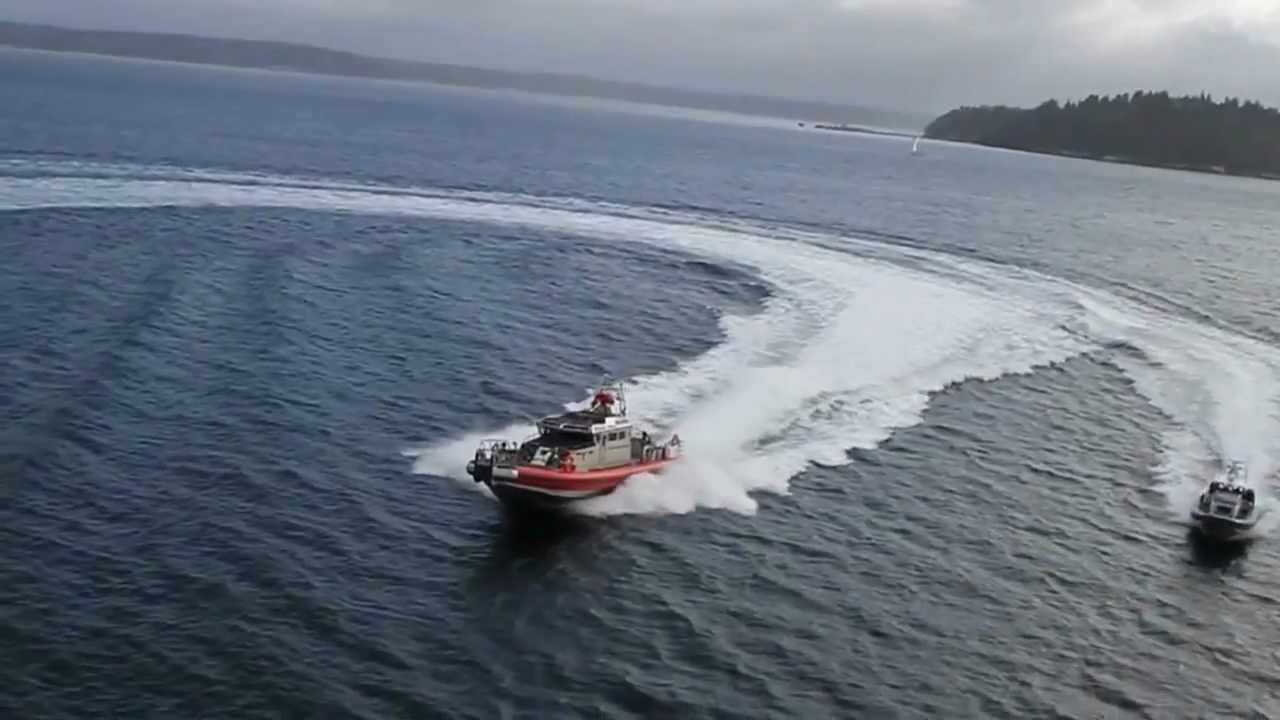 65-Foot Bravest and SAFE Center Console-Offshore aerial footage