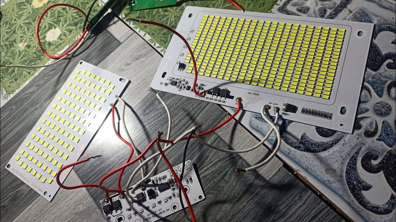 Test 2 bộ led gửi tới cho một anh ở Hà Nội