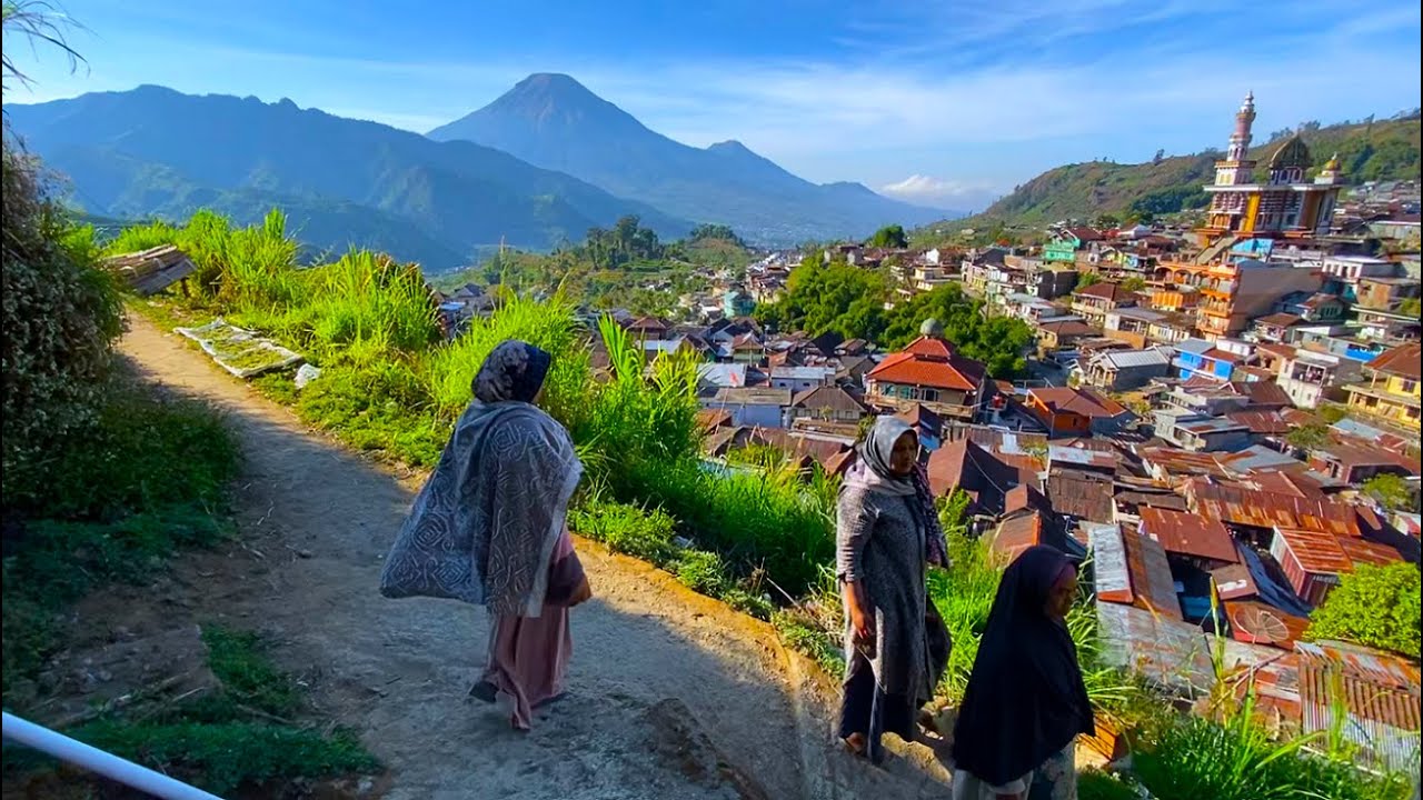 DESA DI TEBING ❗, SEMPIT EXTREME JALANNYA , TAPI PEMANDANGAN DESANYA INDAH