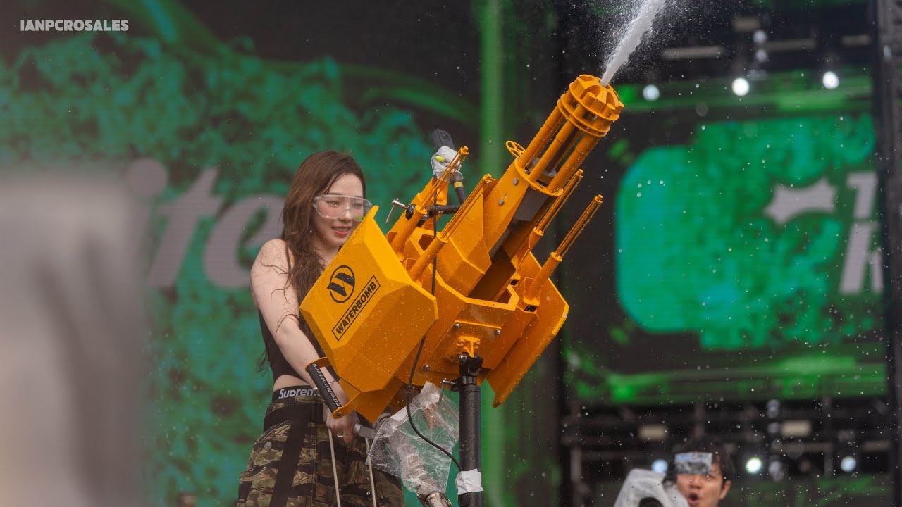 [4K] 250705 aespa Karina 카리나 - 'UP' Fancam | Waterbomb 2025