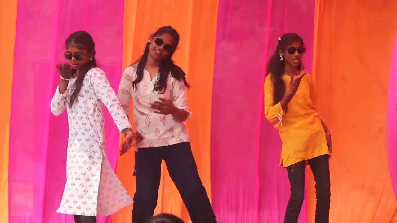 कॉमेडी डांस