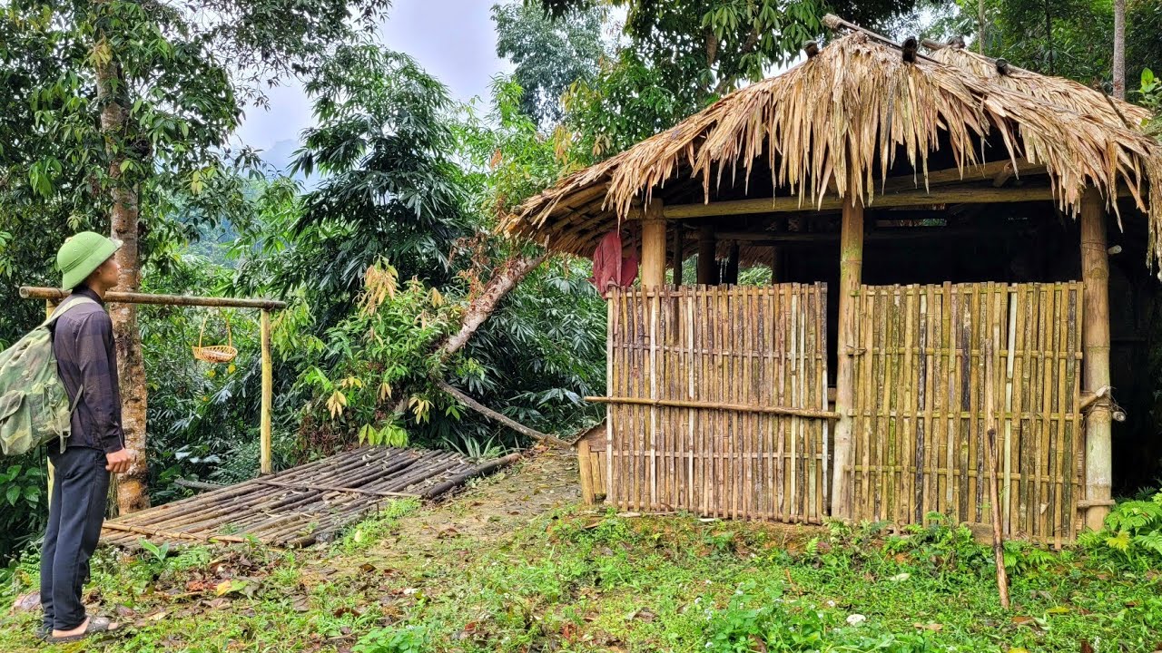 A man renovated an abandoned house after 3 years, making it a beautiful place to live.