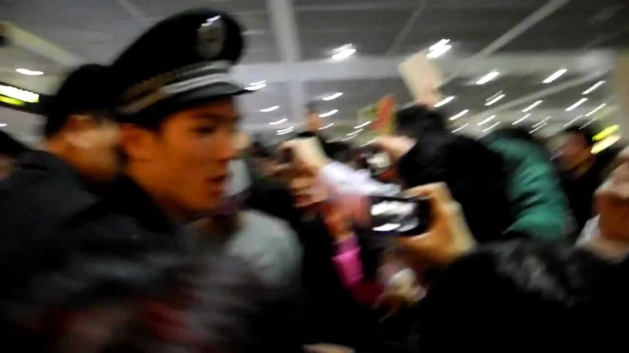 Westlife  arriving at Shenzhen airport
