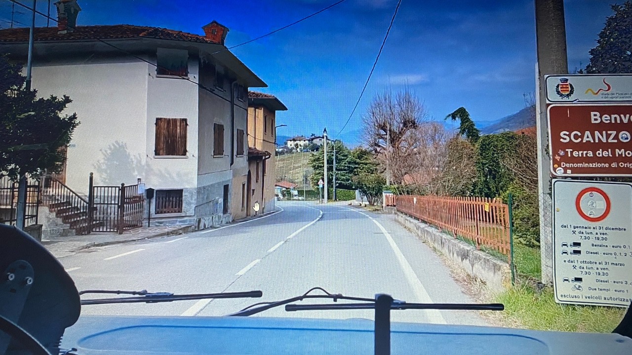 KRAFTIGA BÖTER VÄNTAR. Film med mycket händelser. Vi klantade oss i Bergamo, se förbudsskylten S2E8