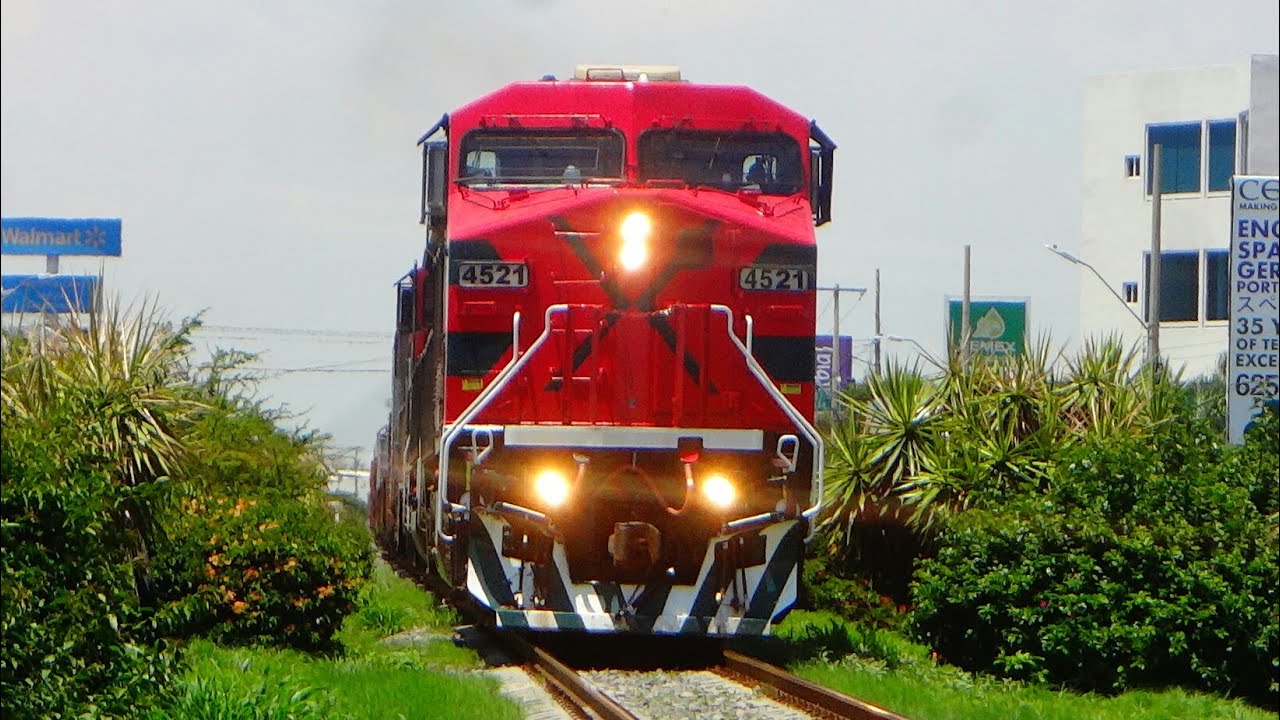 Trenes Ferromex pasando Irapuato