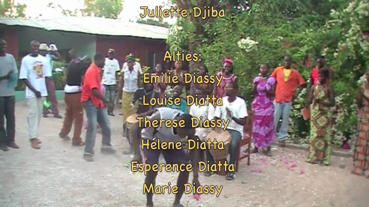 Chorale St Joseph d'Abéné makes fun