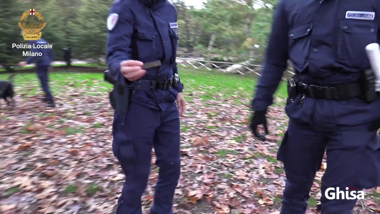 Operazione Unità Cinofila Polizia Locale Milano al Parco Sempione