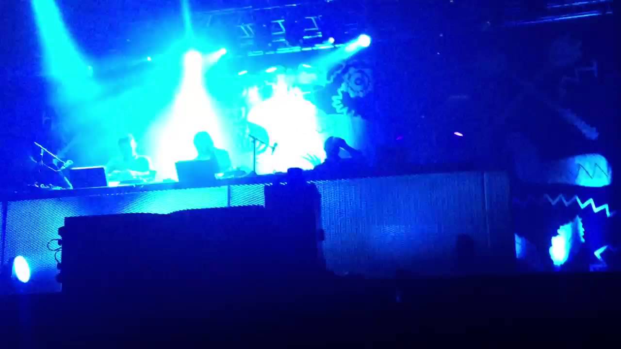 Birdy Nam Nam - Abesses live @ WeAre Together