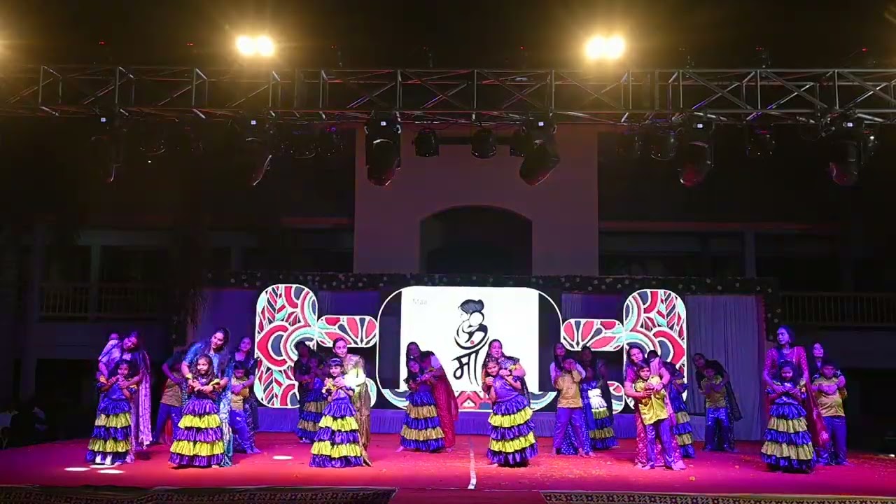 Mother dance 