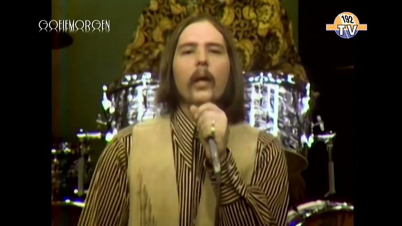 Steam - Na Na Hey Hey Kiss Him Goodbye  (1969)