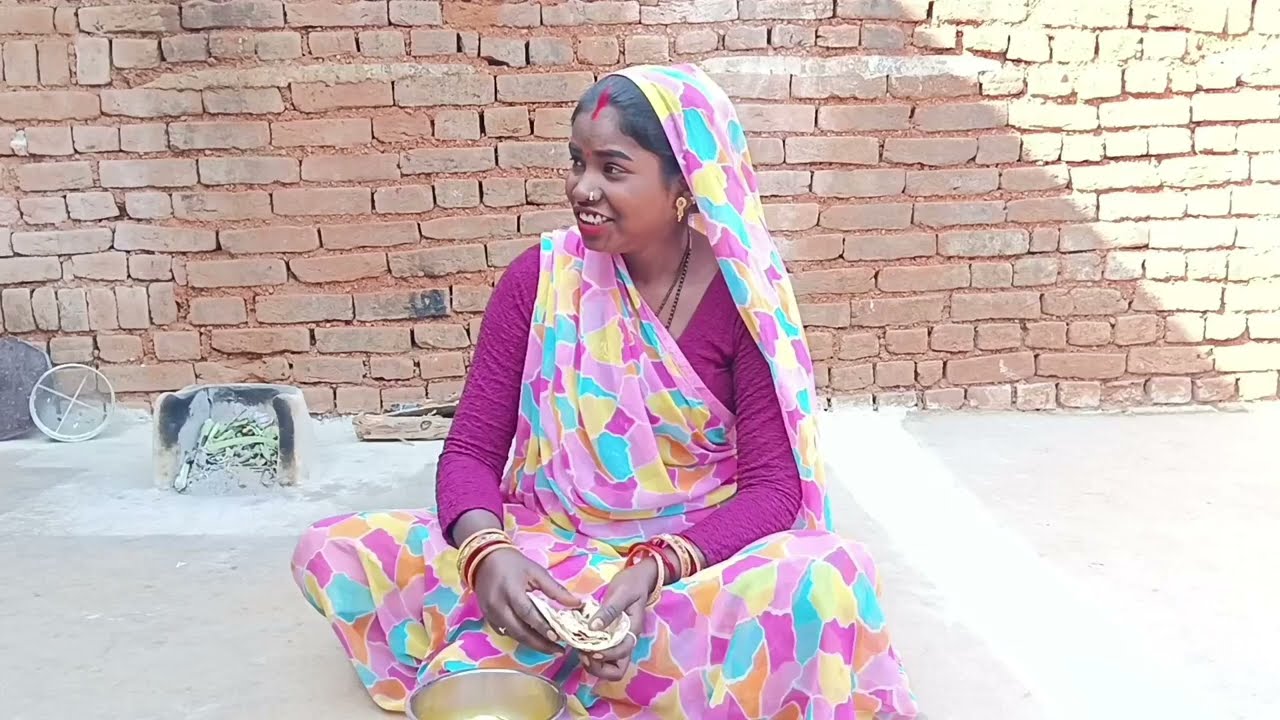 शहरी बाबू की चोरी की Shayari Babu  ki chori#comedy #comedylovervlog 