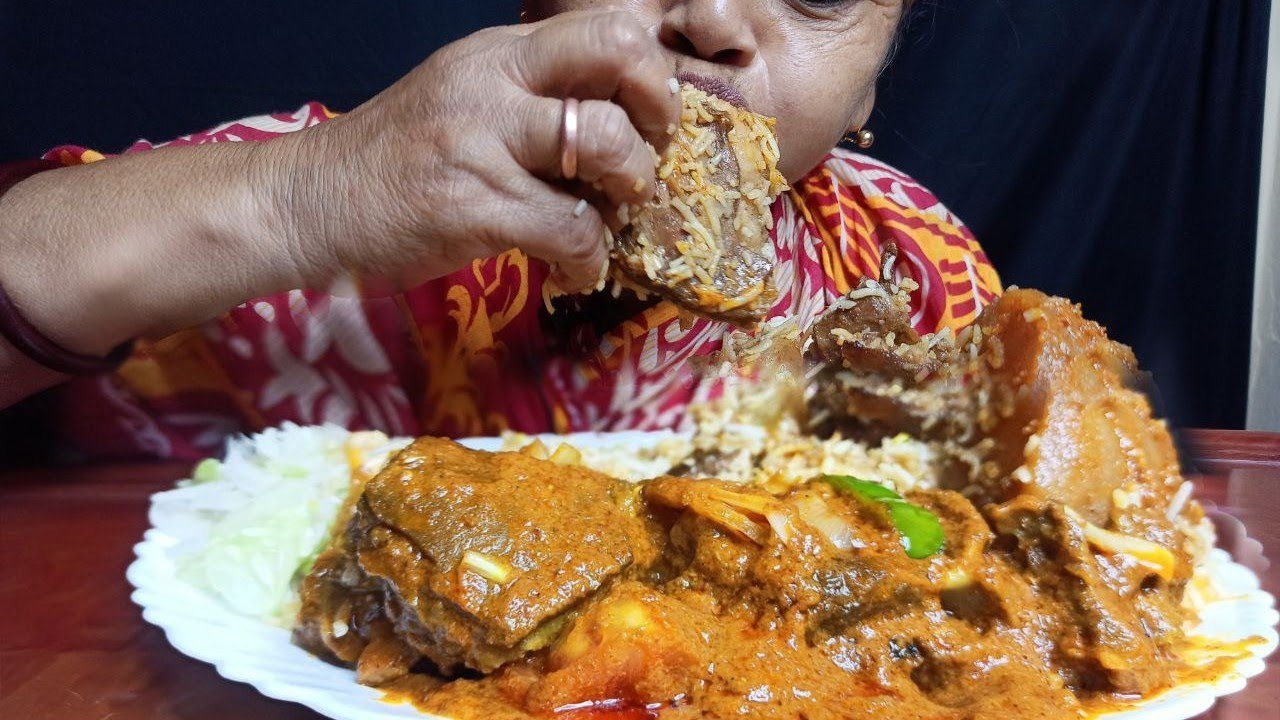EATING MUTTON BIRIYANI WITH MUTTON VINDALU।।MUKBANG,MASSIVE EATING।BIGBITES।।
