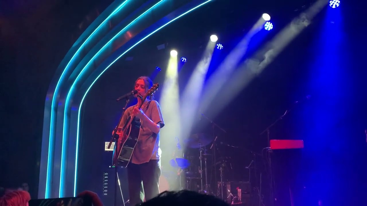 panic room (unreleased) - Lizzy McAlpine (Live @ Lafayette, 19/11/22)