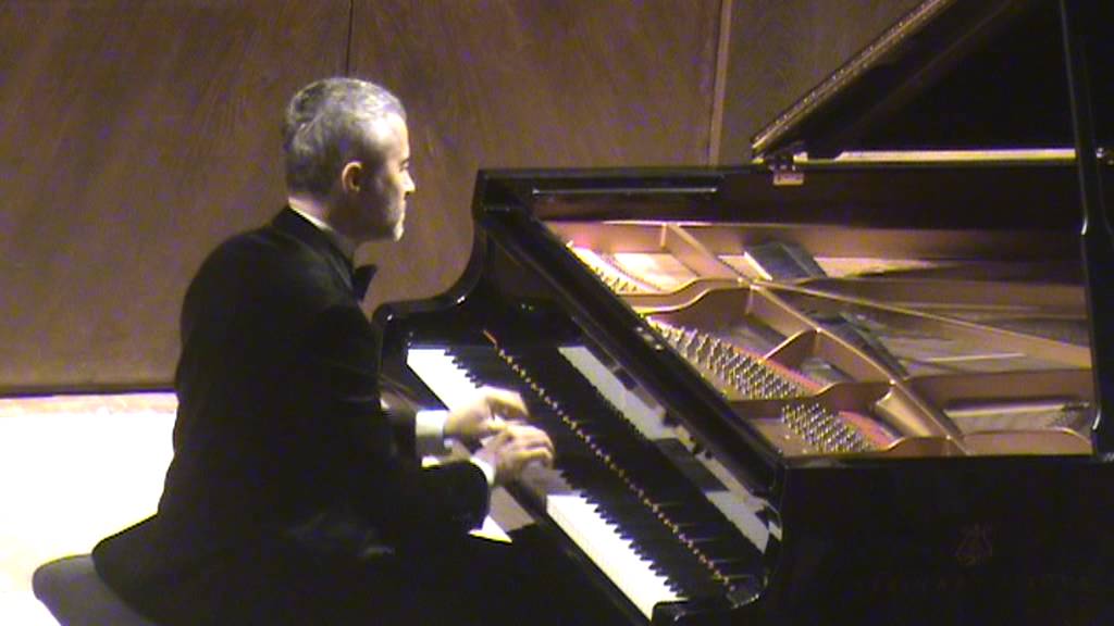 Pavel Nersessian plays El Corpus Christi en Sevilla by Isaac Alb&eacute;niz (Iberia, 1st book, № 3)