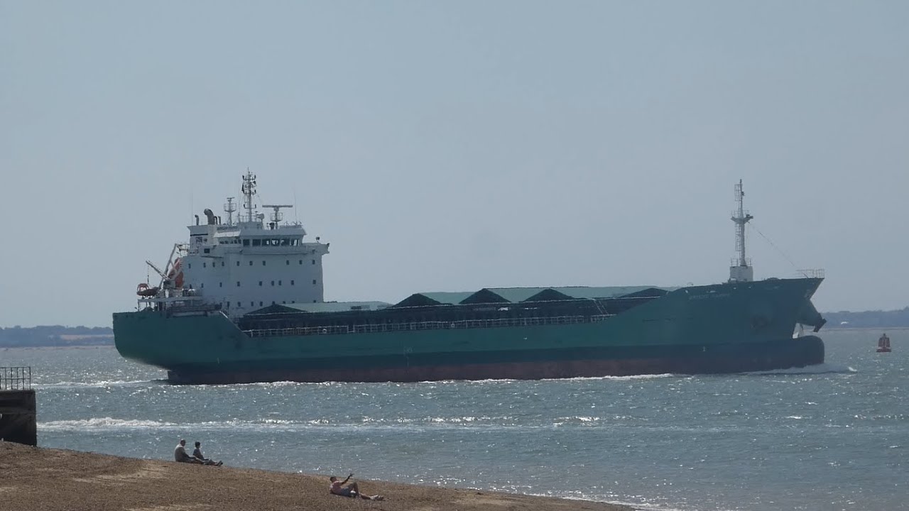 Arklow Marsh inbound for Ipswich Grain Terminal.    7th August 2022