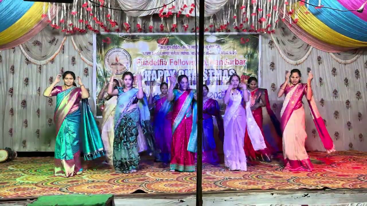 Aaj Lakho Karodo Dilo Mein || Christmas Dance 2025