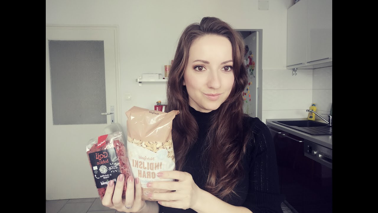 Što sam dobila za rođendan - Croatian ASMR - šaptanje - tapkanje