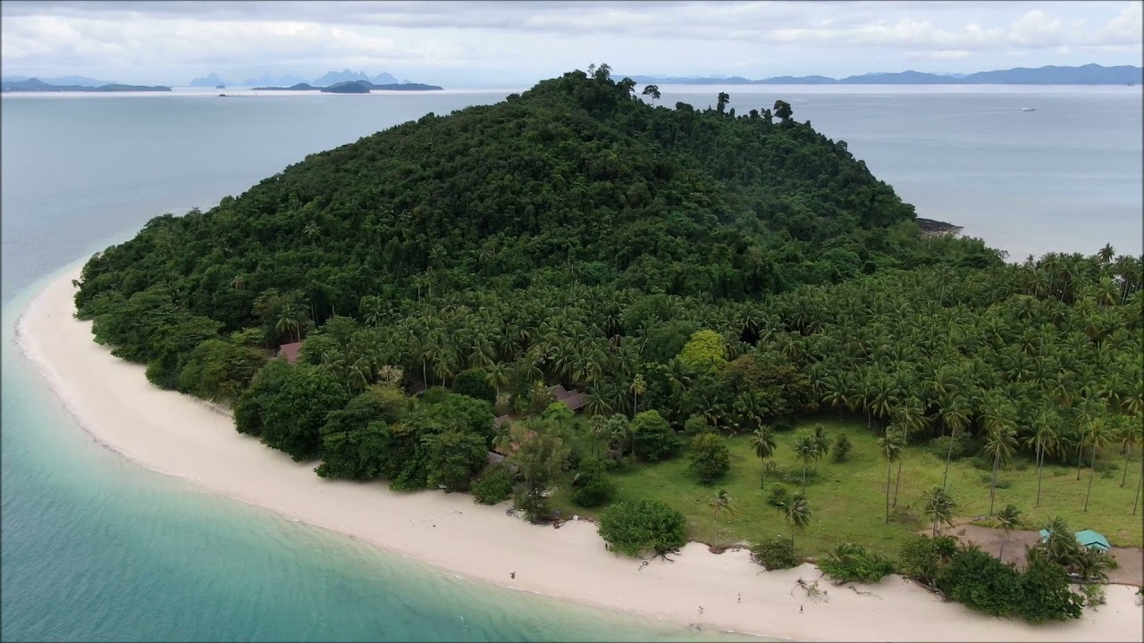 Rang Yai Island