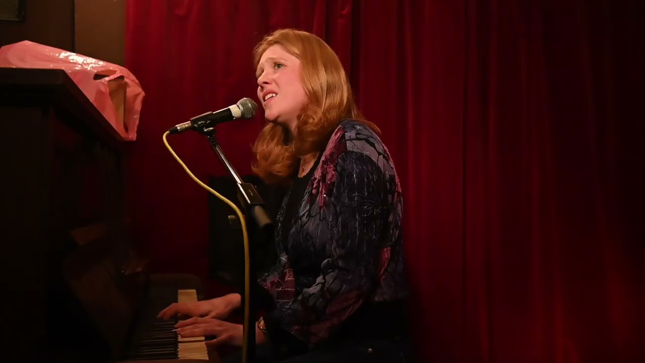 Lucy Mellenfield - River by Joni Mitchell (Live at Green Note)