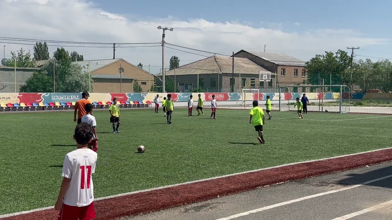 Vaxarshapat-13  vs Pyunik Mrgashat-13  (0:14)