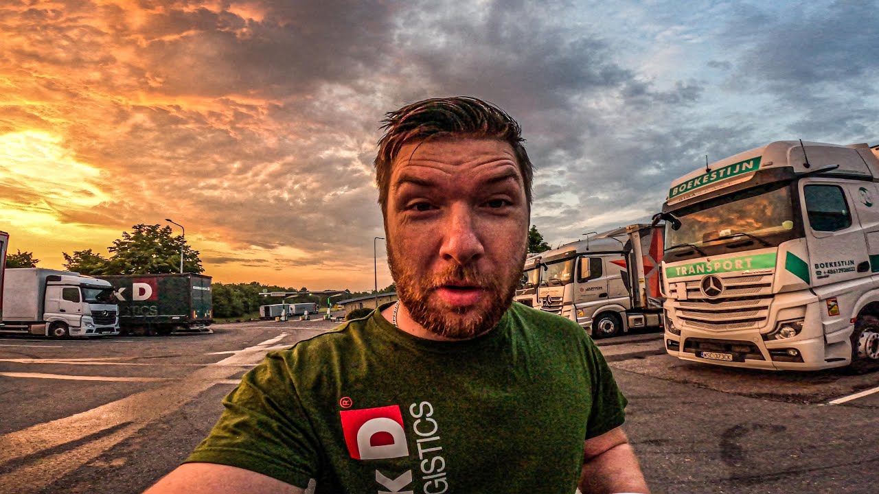 How I spend my life in the Truck  || TRUCK DRIVER || HGV DRIVER ||
