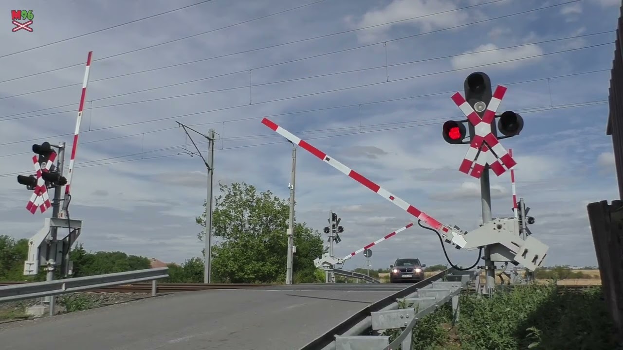 Trecere la nivel Șofronea #2 (RO) - 29.7.2025 / Železničn&iacute; přejezd / Romanian railroad crossing