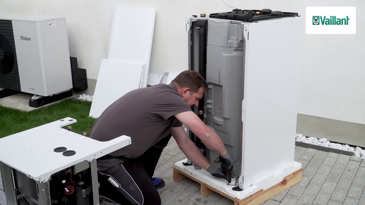 aroTHERM plus - Split Mounting concept uniTOWER plus