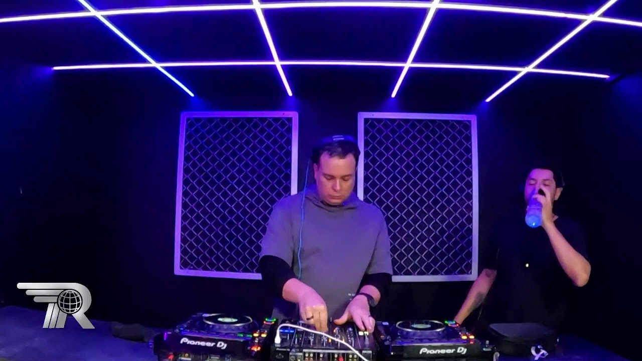 ROSSTREAM X SANCHEZ JR.  -  ALEX JOCKEY B2B DESTRO