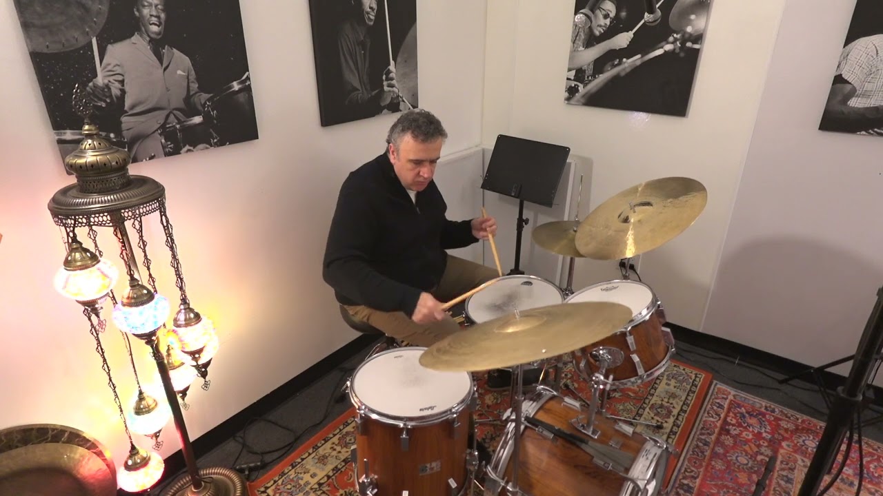 PRACTICE TIME - SINGLES VS DOUBLES/PARADIDDLES IN PHRASING