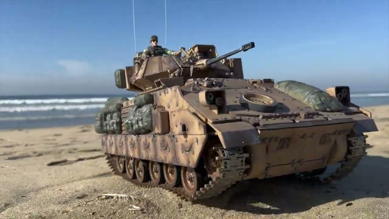 TONGDE 1/16 RC M2A2 BRADLEY US TANK - SAND TEST RUN