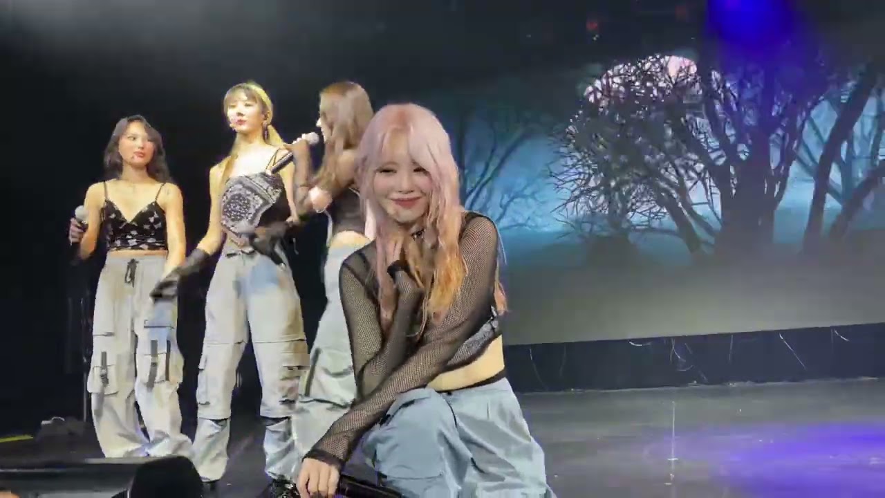 #Dreamcatcher - Silent Night - 220628 Palladium NYC
