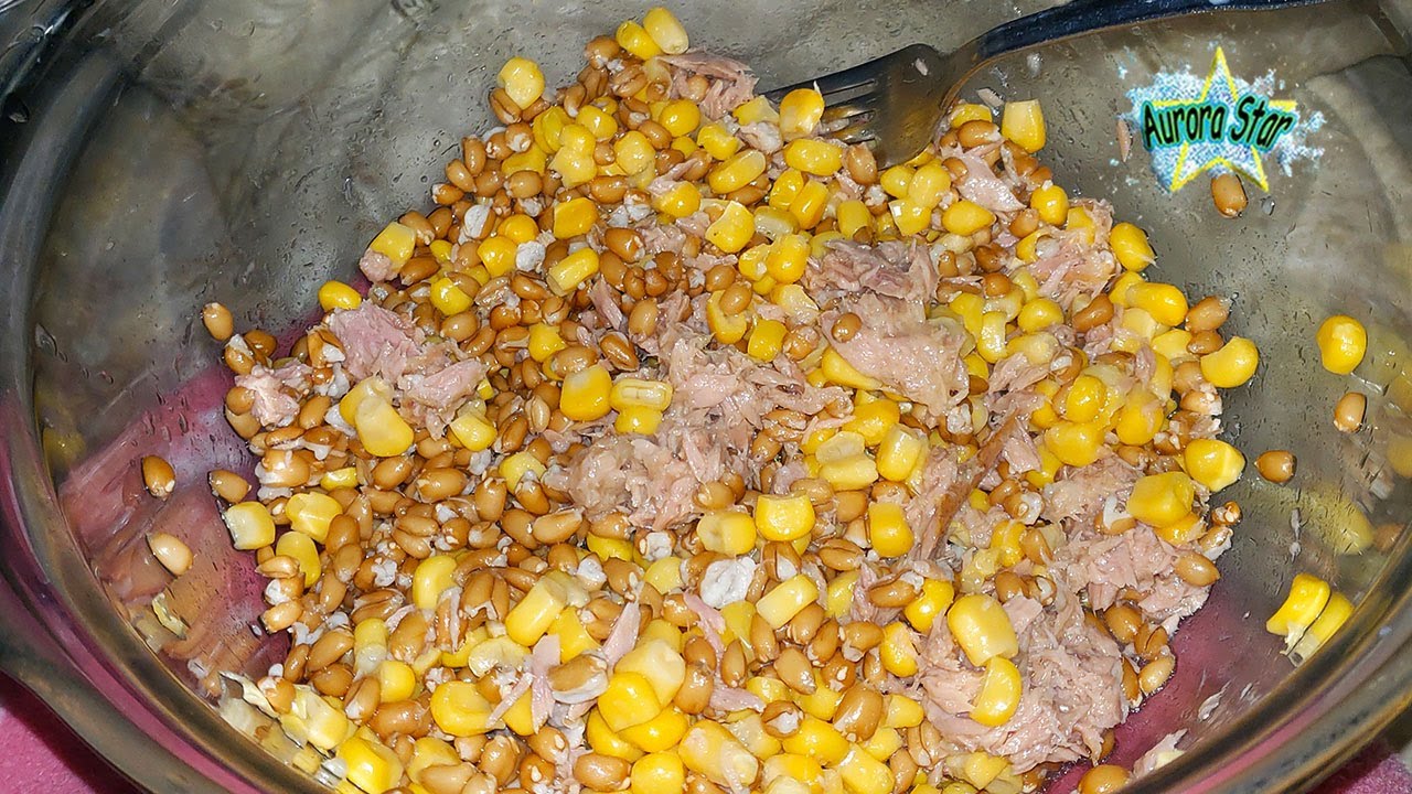 Insalata di farro con tonno e mais. Facile e veloce!
