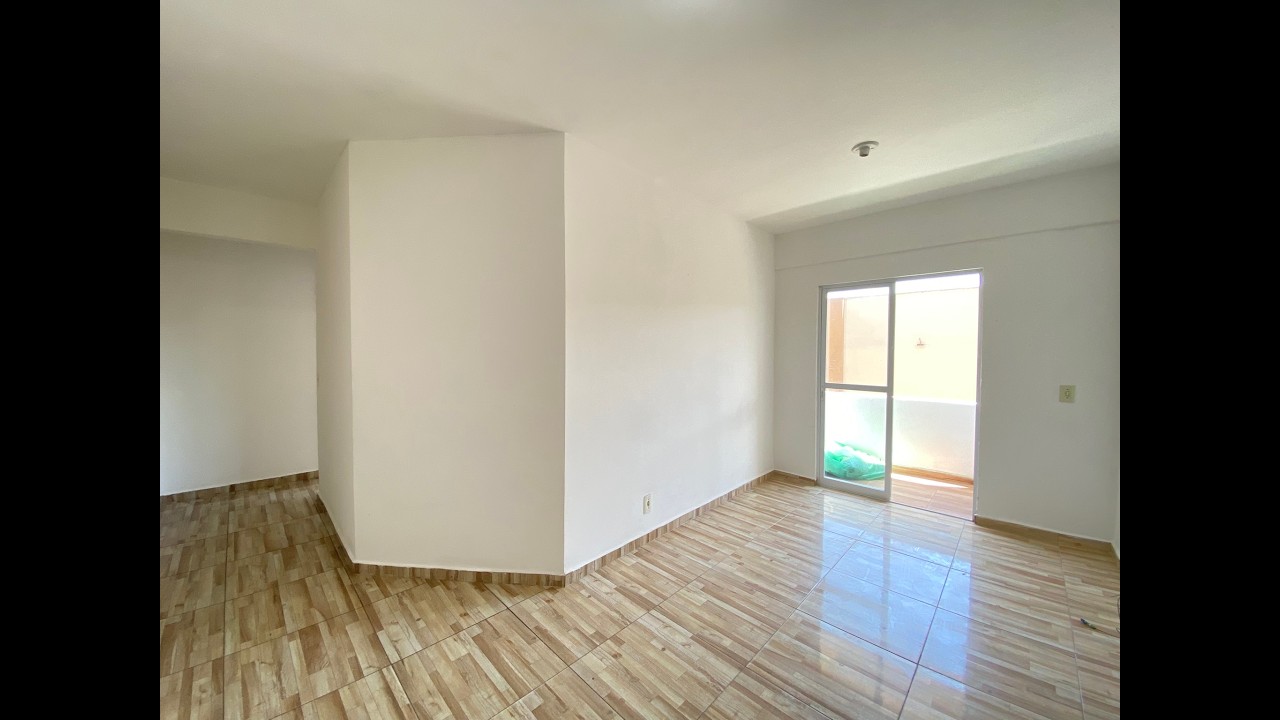 Apartamento com 02 dormitórios no Adhemar Garcia Joinville