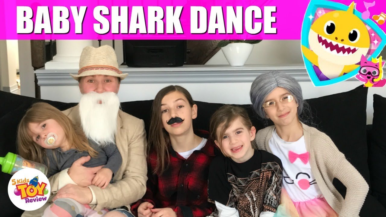 WE LOVE PINKFONG BABY SHARK - Songs for Children | 5 Kidz Toy Review | #BabySharkChallenge