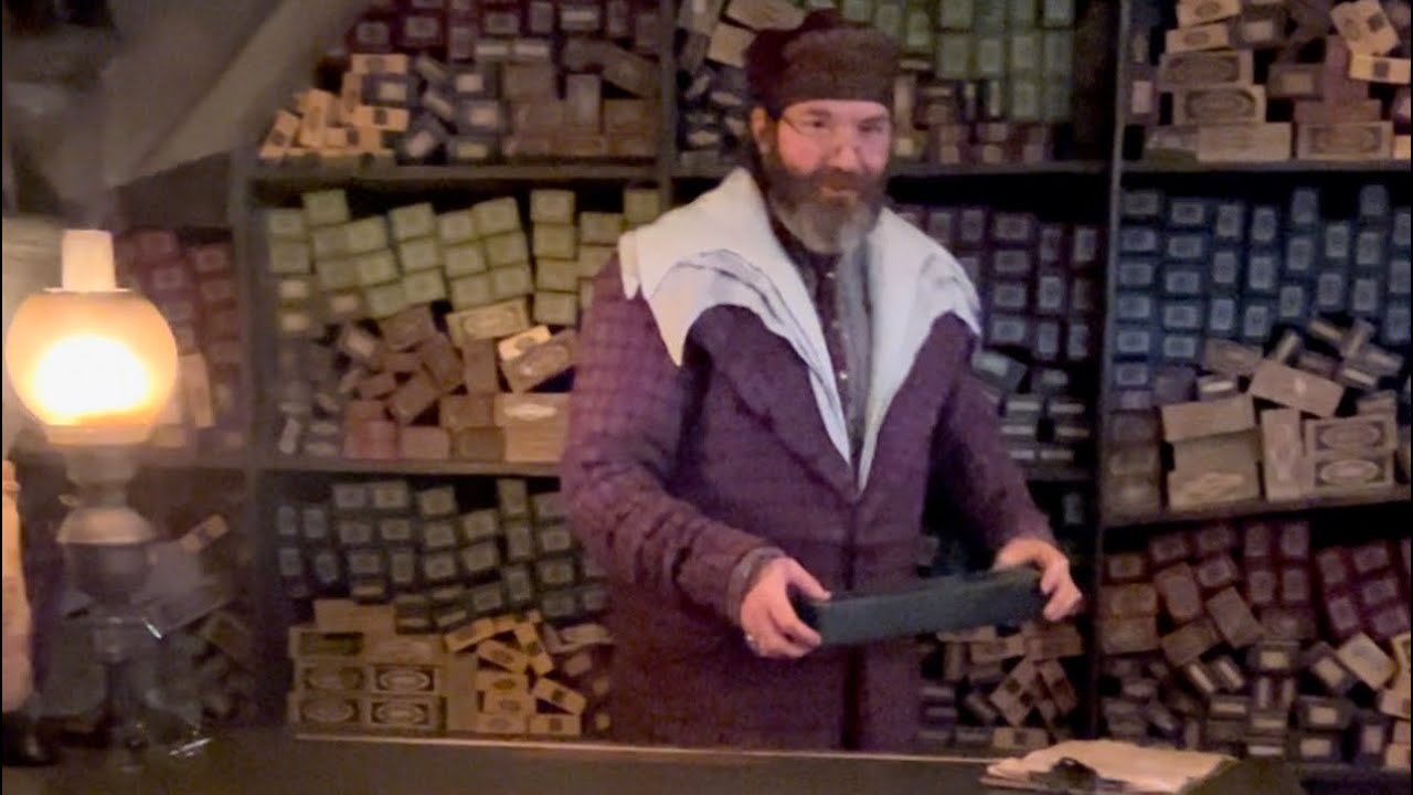 The Ollivanders Wands (Full experience) at Hogsmeade Universal Islands of Adventure, Orlando