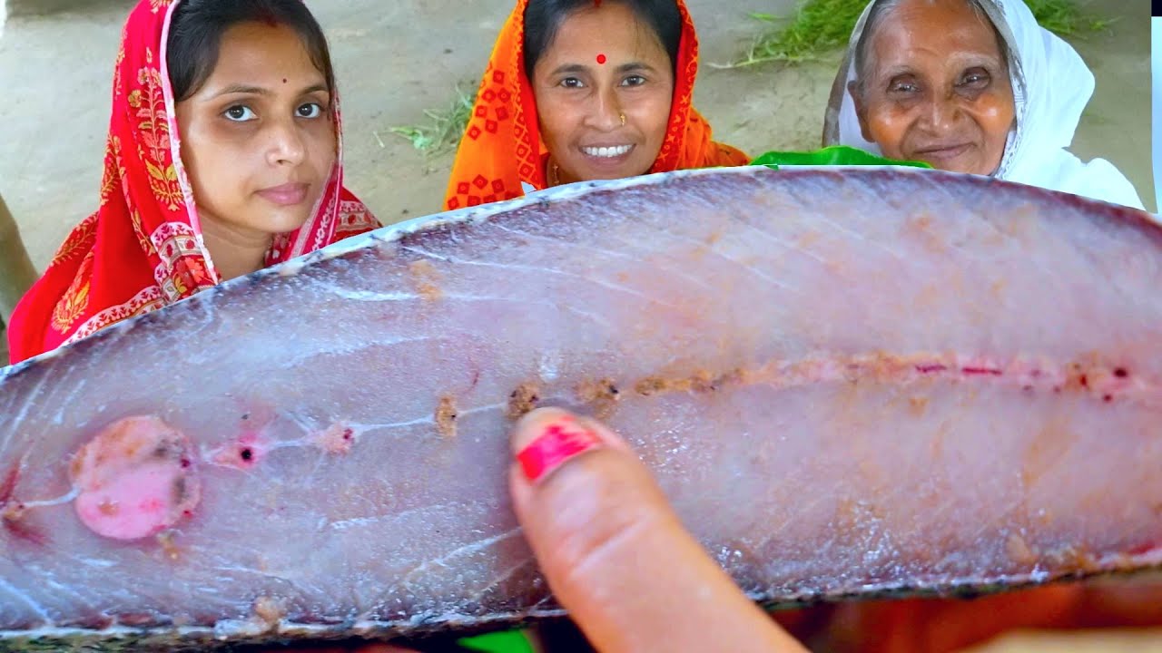 এই প্রথম 4kg ওজনের Black Diamond রান্না | Sea famous Baush/Baul fish cutting and cooking | villfood