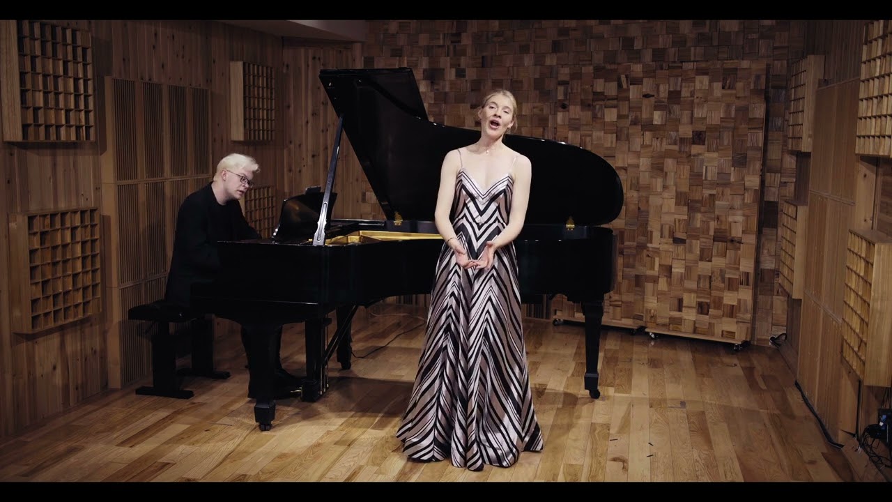 Deh vieni non tardar (Le Nozze di Figaro, Mozart), Erika Baikoff