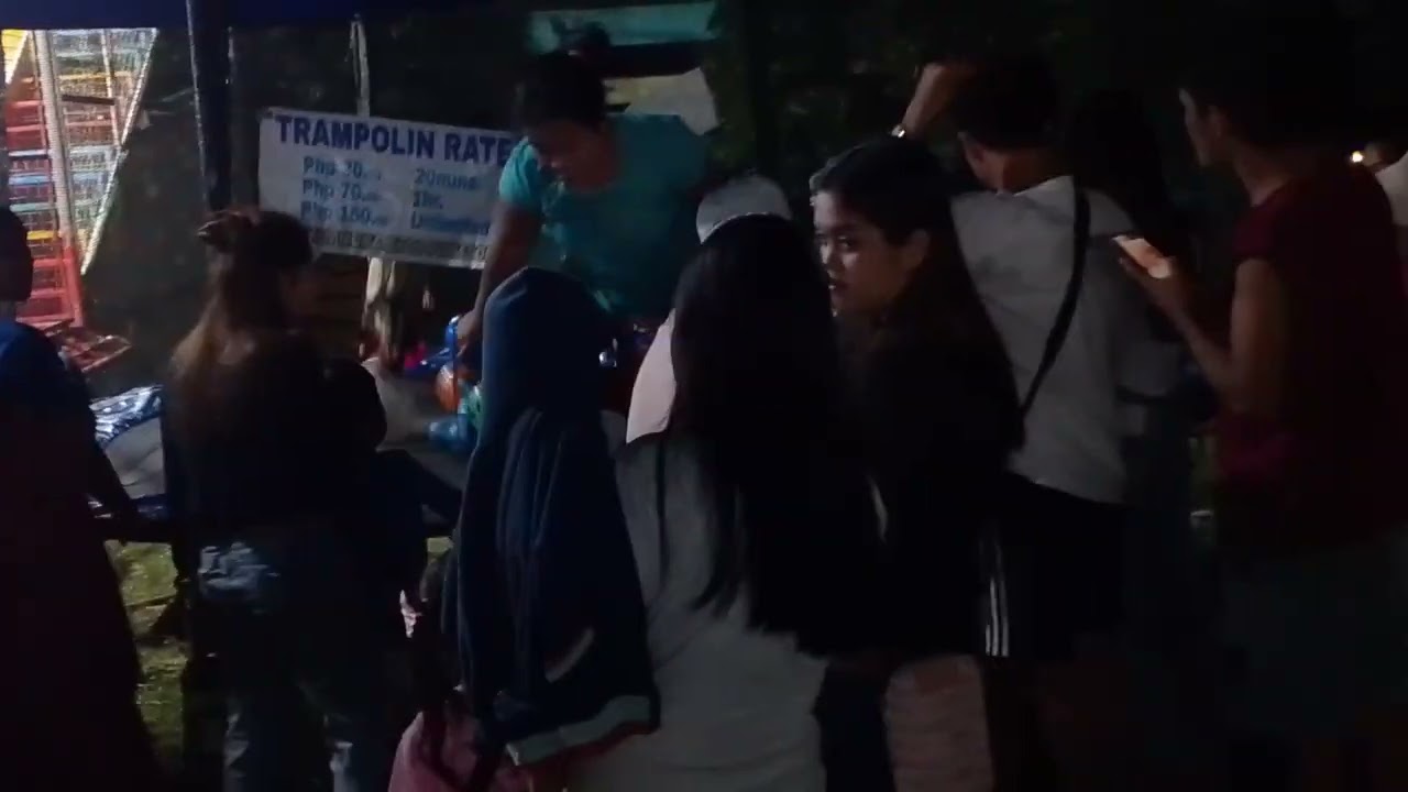 Unang araw palang marami ng tao.