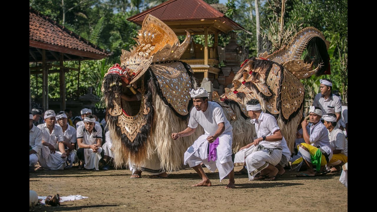 A Journey to Munduk Alas Arum Temple