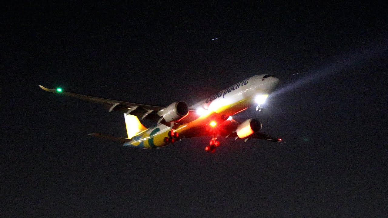 DANGEROUS AIRPORT WINDS - Wobbly Landings, Missed Approaches & Go Arounds! Melbourne Airport