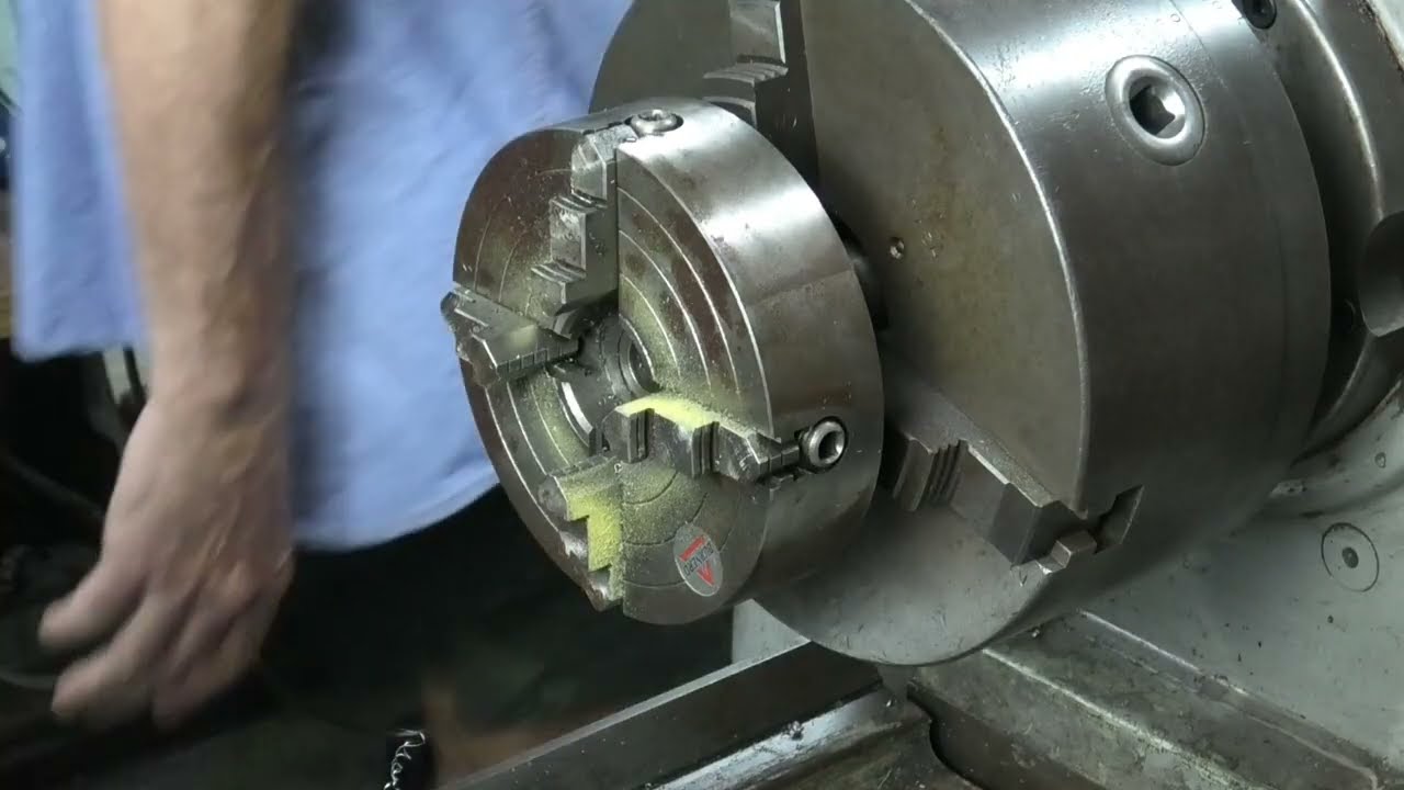 Profile turning axle boxes.