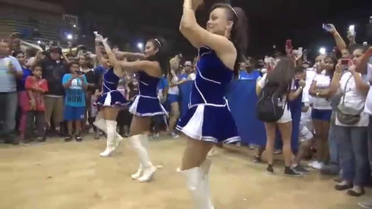 La salvadoreña Los Hermanos Flores intro( mujeres solteras)Dj Piwi Remix The King  113 bpm