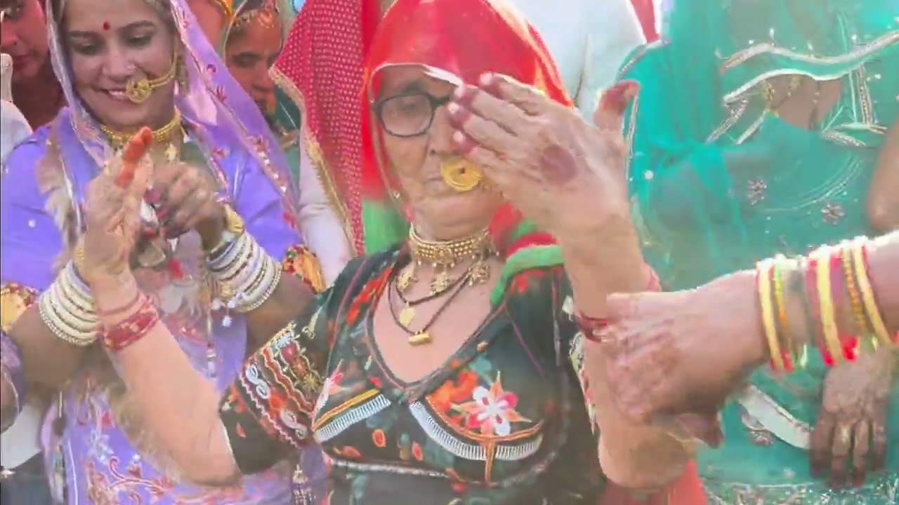 Dhol thali dance video.#marwadi vishnoi wedding dhol thali dance video 😊#desi_log12