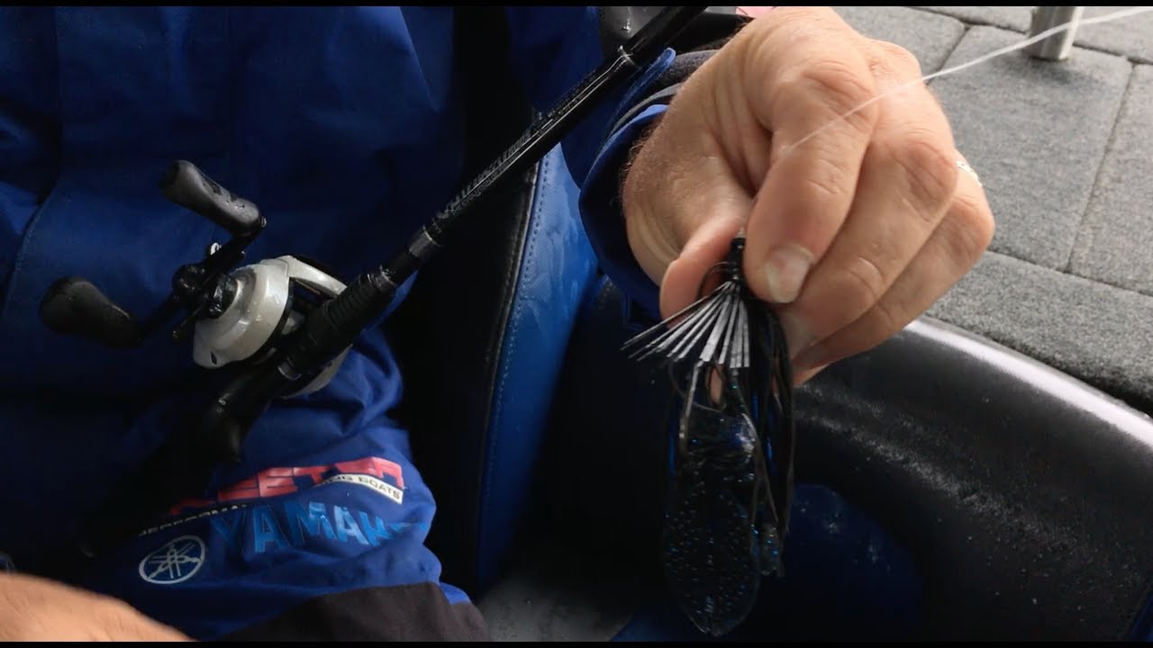 Fan your brushguard (weedguard) for better hookups bass fishing