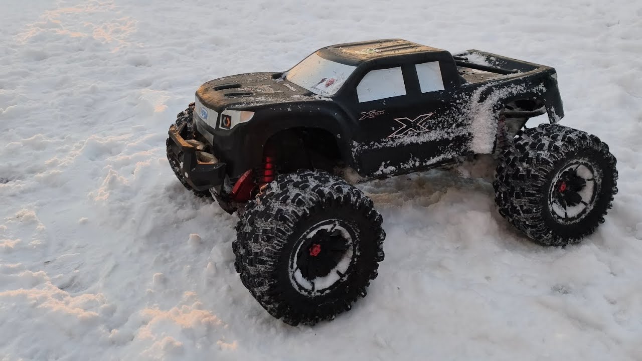Un #traxxas #xmaxx8s dans la poudreuse c'est terrible 🤙